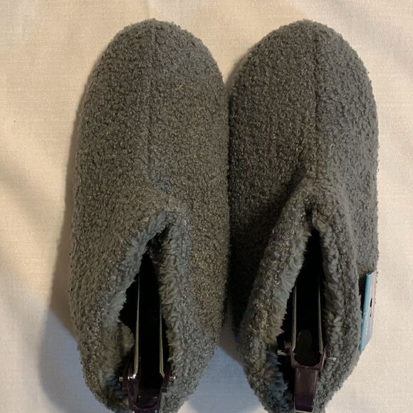 HomeTop Size 10 one piece curly fur memory foam indoor bootie slipper - Picture 2 of 15